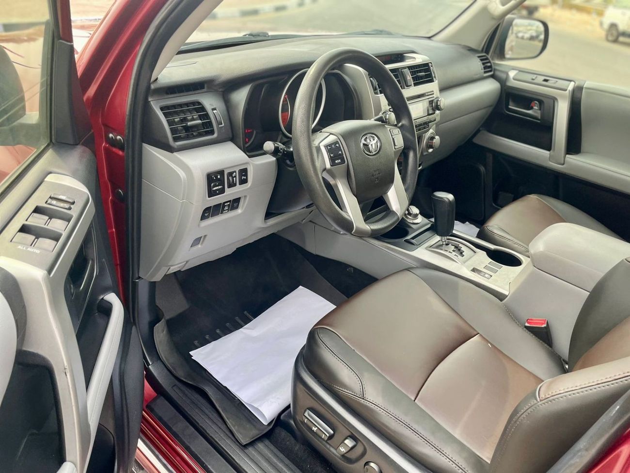 Toyota 4Runner 2013 Toyota 4Runner SR5 Premium Limited Edition Full Option - 4.0L V6 - AWD 4x4 - Sunroof 7 Seater