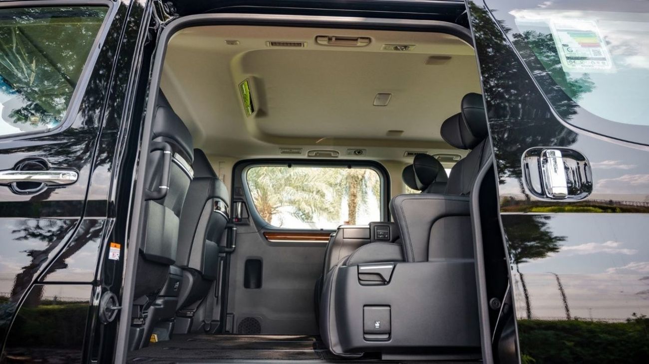 تويوتا جرافينا 3.5P AT MY2023 – BLACK