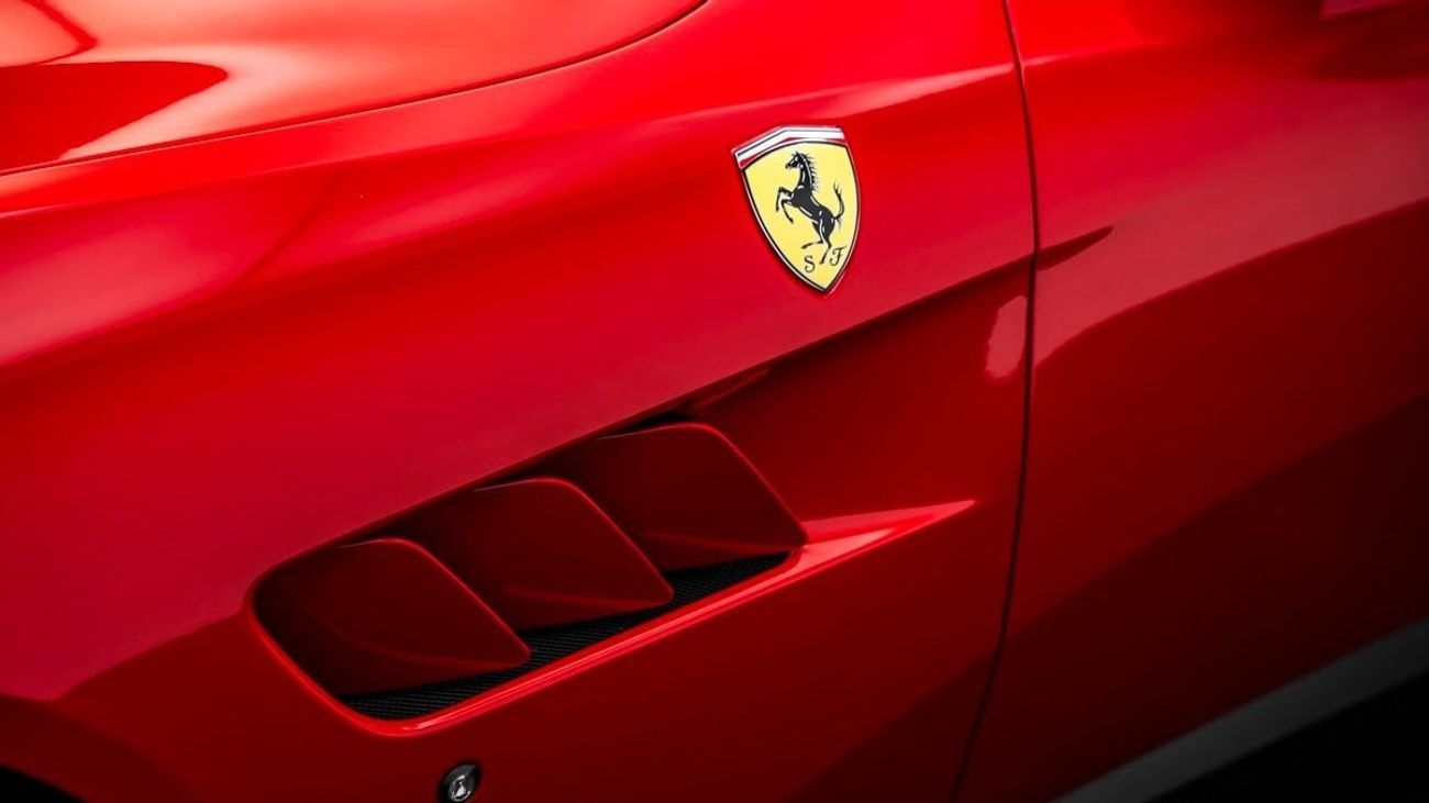 فيراري جي تي سي 4  لوسو - 2017 - GCC - Under Warranty till Oct 2025