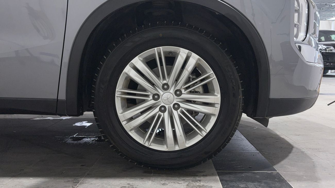 Mitsubishi Outlander GLX MIDLINE 2023 GLX MID LINE | AED 1003/Month | 0 DP | 30 Day Return | Warranty | Service History