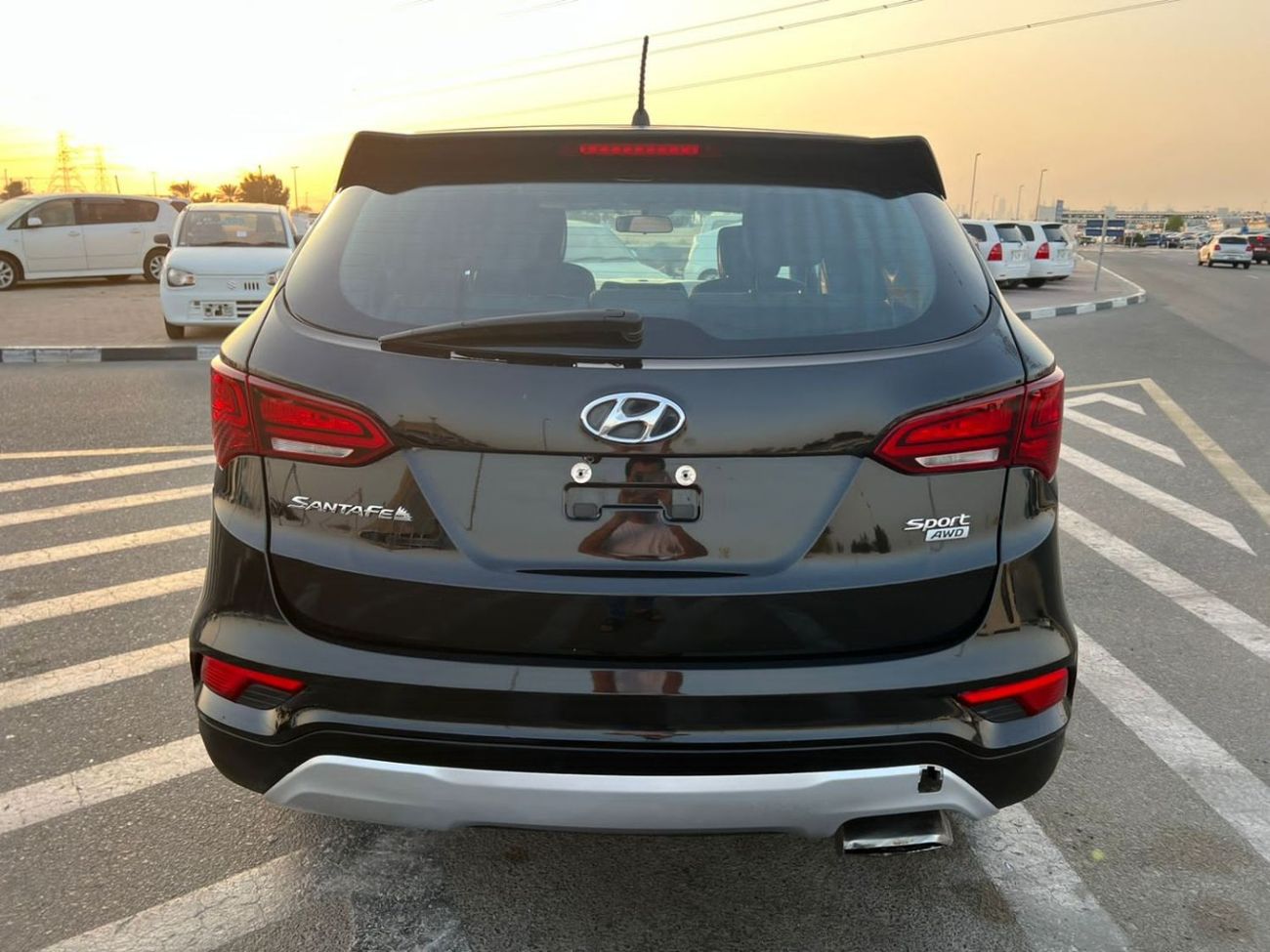 Hyundai Santa Fe 2018 Hyundai Santa Fe Sports 2.4L V4 - AWD 4x4 - Rear CAM With Multi Drive Mode -
