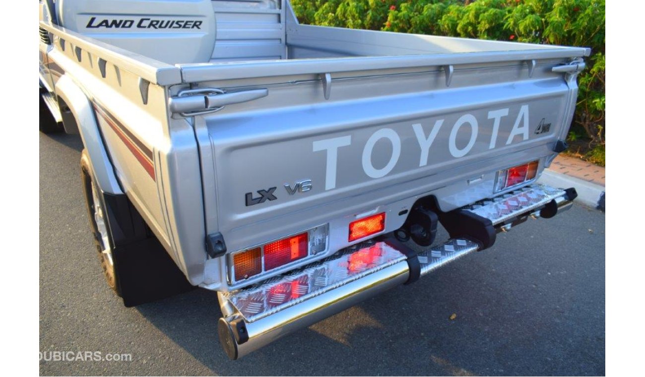Toyota Land Cruiser Pick Up SINGLE CAB LX-V V6 4.0L PETROL  4WD MANUAL TRANSMISSION