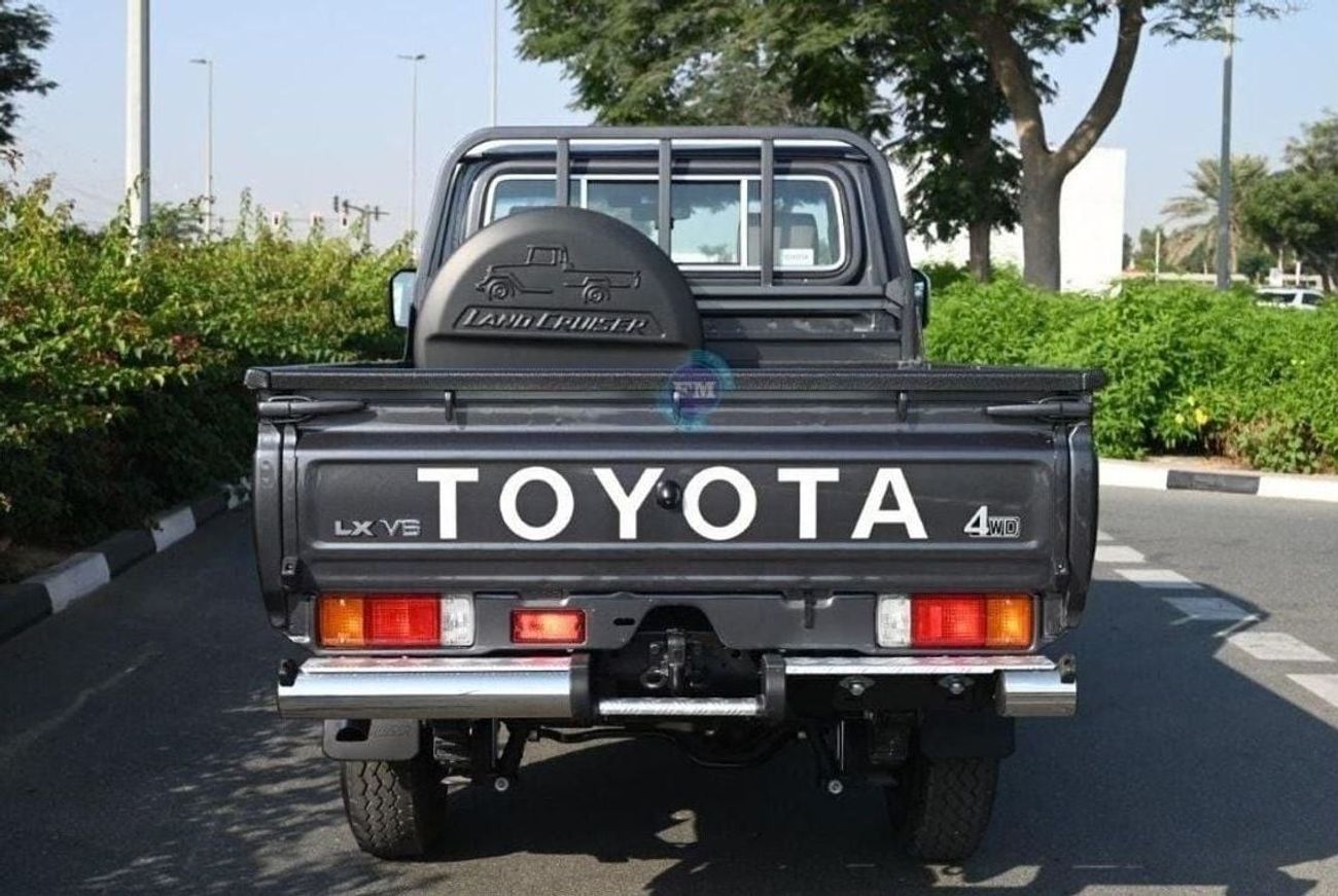 Toyota Land Cruiser Pick Up 79 Single Cab DLX 4.0L Petrol 4WD Automatic