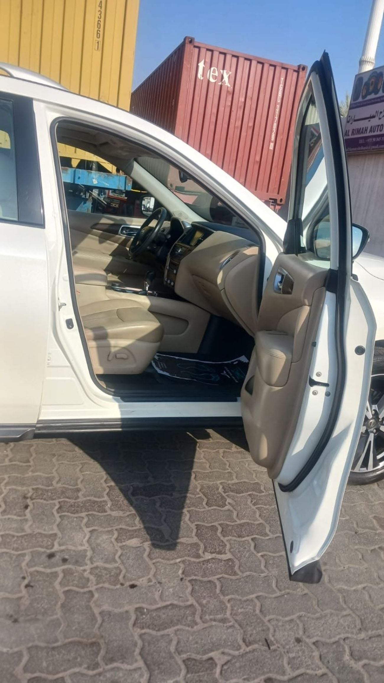 Nissan Pathfinder SL 3.5L (260 HP) 4WD