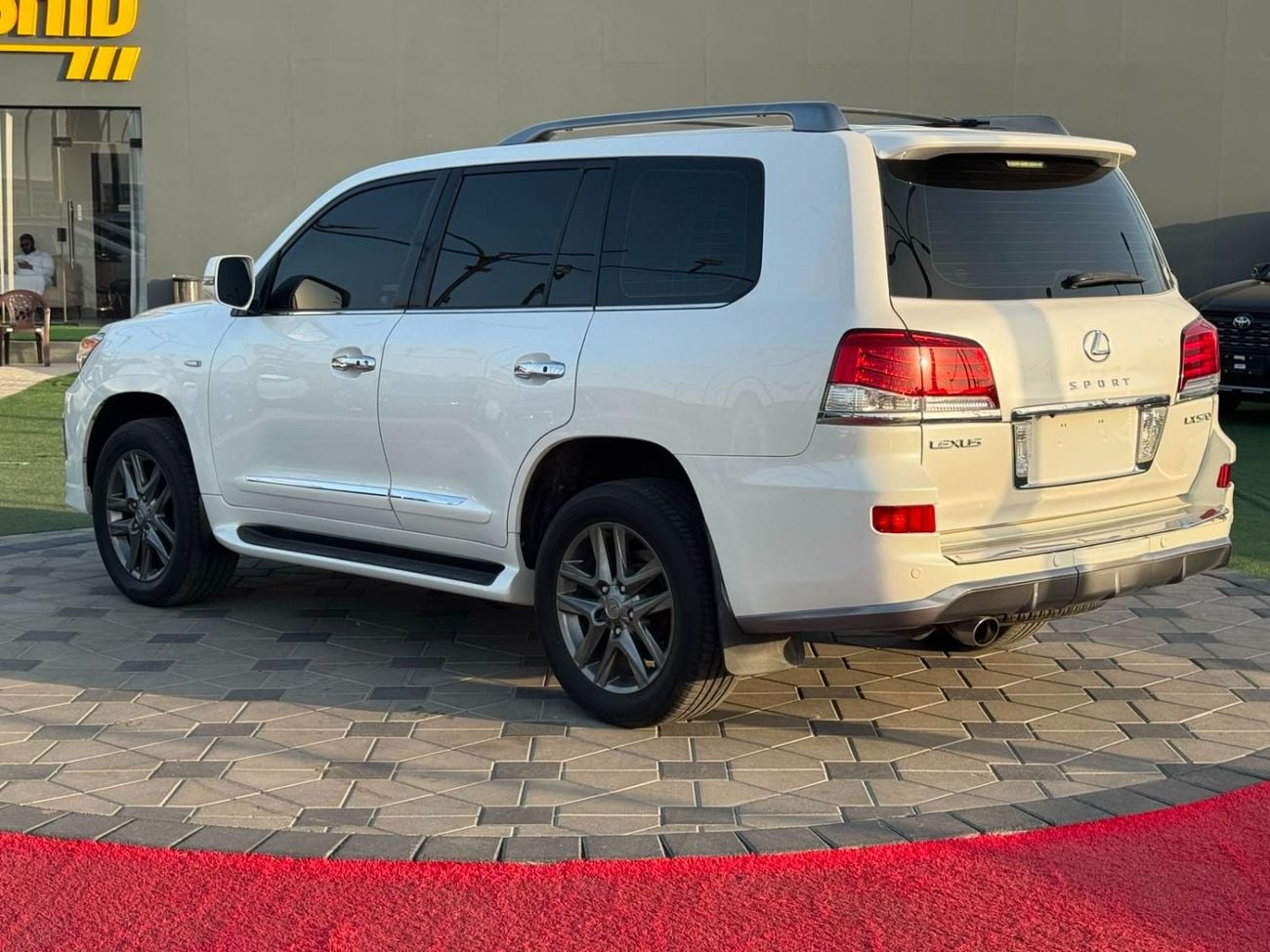 Lexus LX570 NAVIGATION SPORT