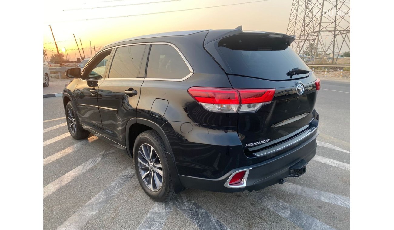 Toyota Highlander 2017 TOYOTA HIGHLANDER XLE AWD / FULL OPTION