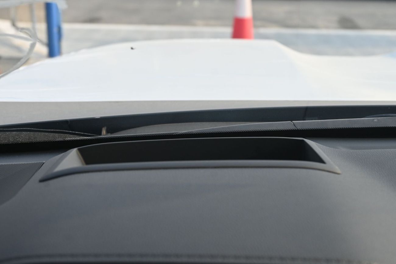 Toyota Land Cruiser VXR 3.5L Toyota Land Cruiser VX-R 3.5L TwinTurbo V6, 4WD