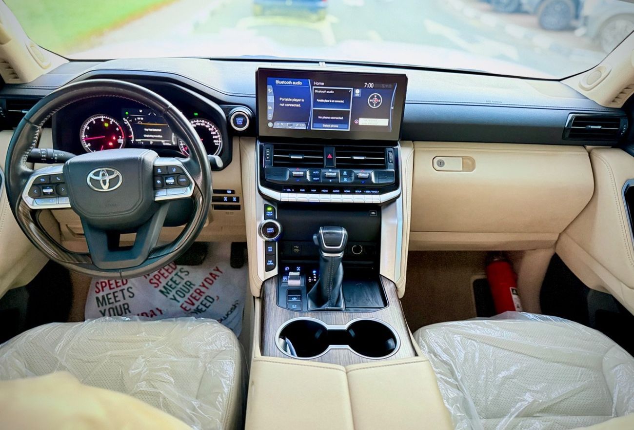 Toyota Land Cruiser 2022 VXR Twin Turbo Full Option Very Clean and Perfect condition