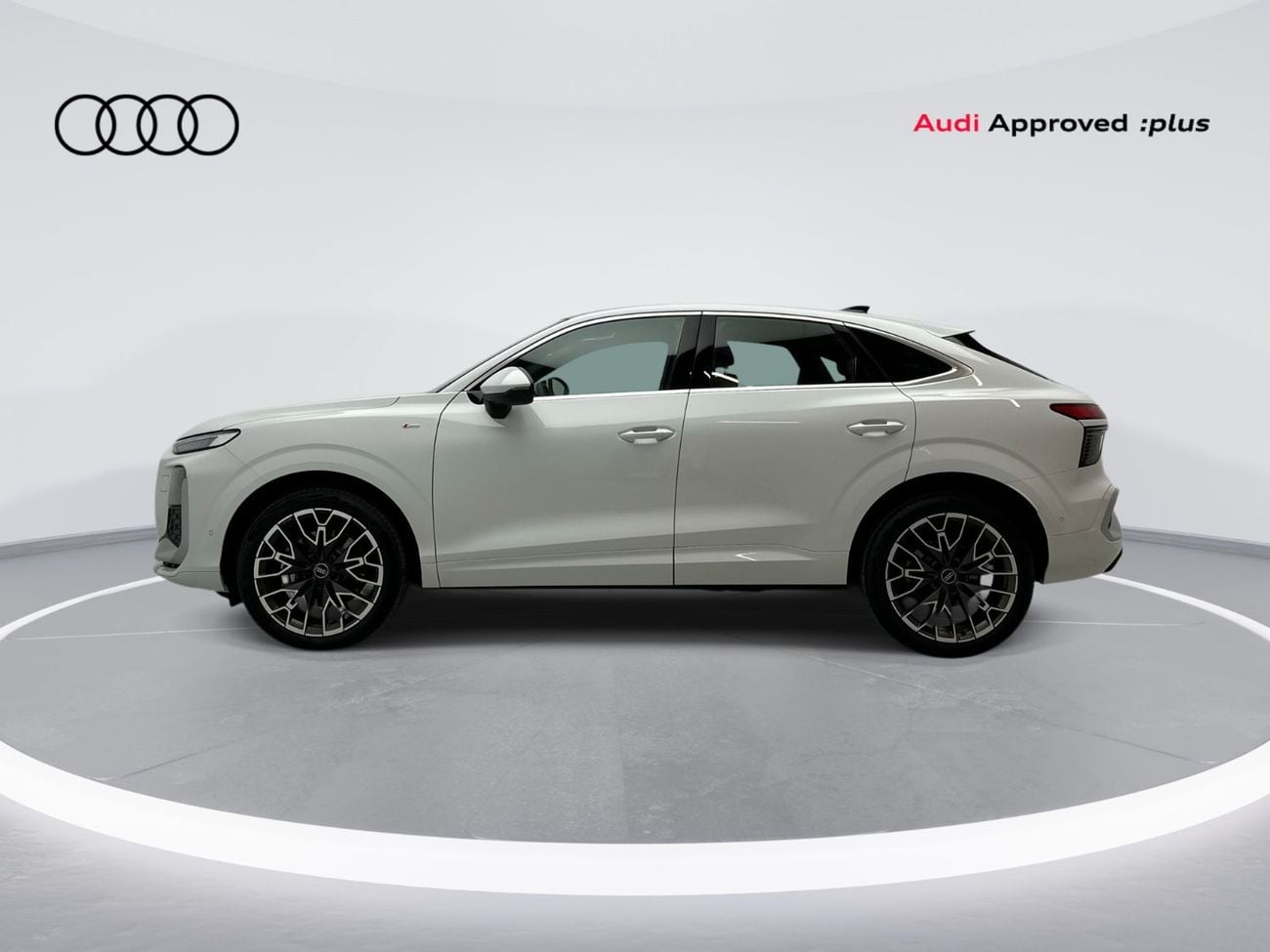 Audi Q3 Sportback TFSI quattro 204hp Premium Edition (Ref# 24978)