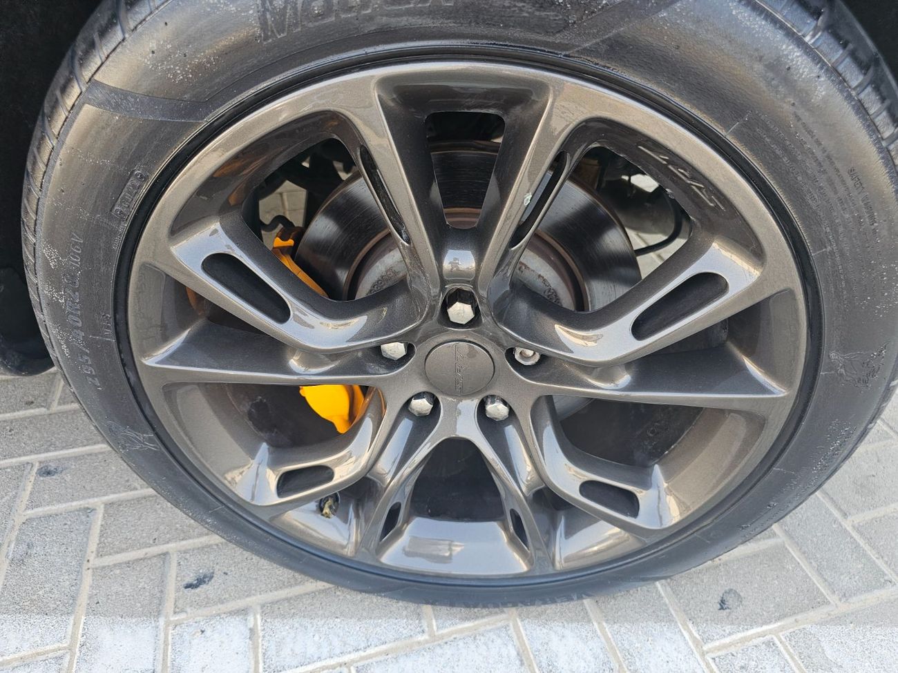 جيب جراند شيروكي SRT8 6.4L