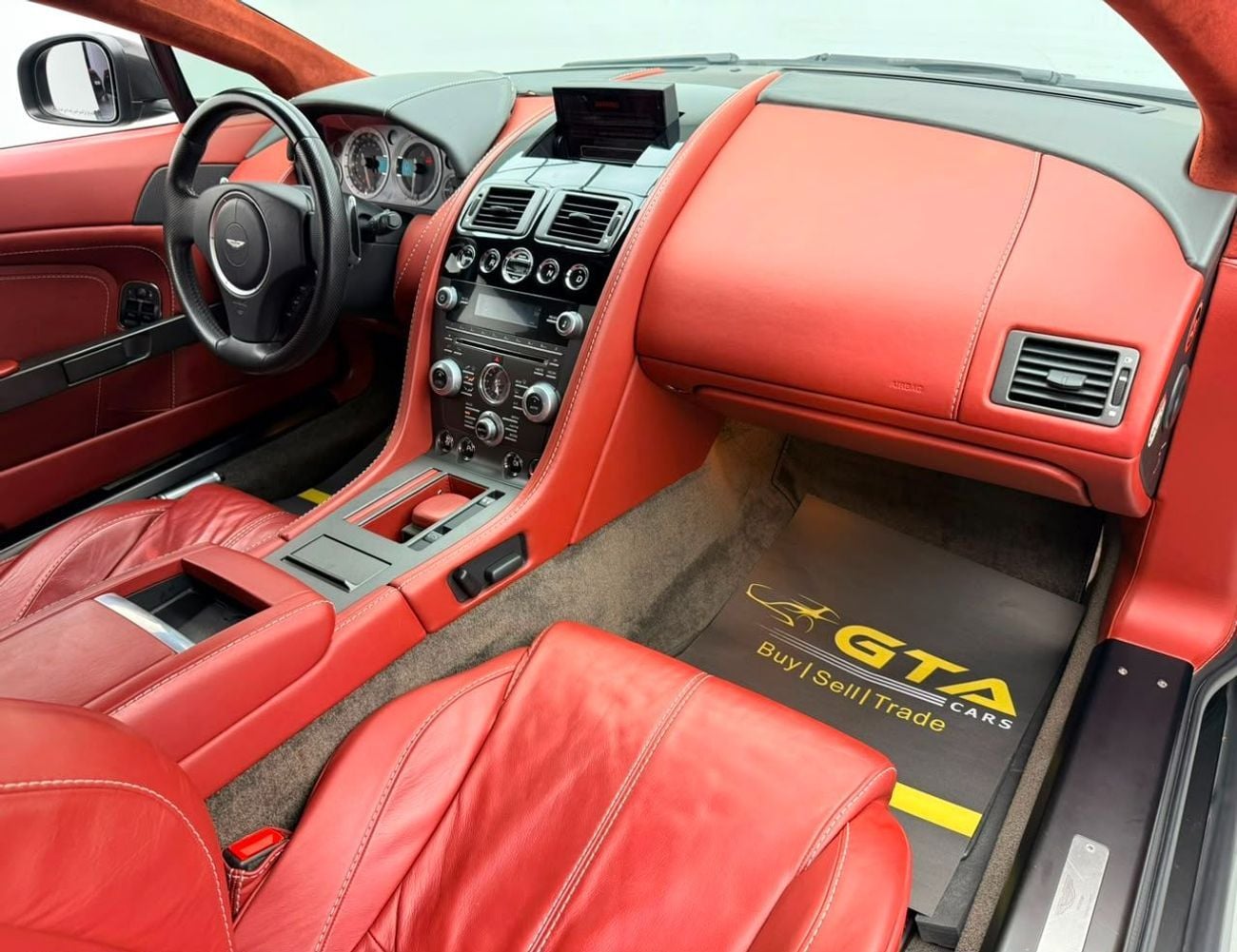 أستون مارتن فانتيج STANDARD 2014 Aston Martin Vantage V8, Service History, Fully Loaded, Excellent Condition, GCC