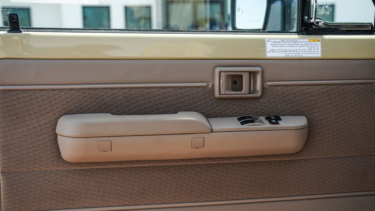 Toyota Land Cruiser Pick Up LC79 SC 4.0 PETROL 2025 MT FULL