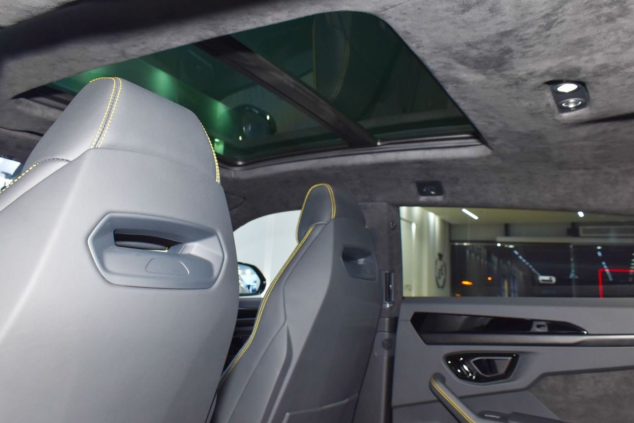 لامبورغيني اوروس LAMBORGHINI URUS S 2024 4-SEATER, VIP CAR, ABSOLUTELY FULL OPTIONS ACCIDENT FREE IN EXCELLENT COND.