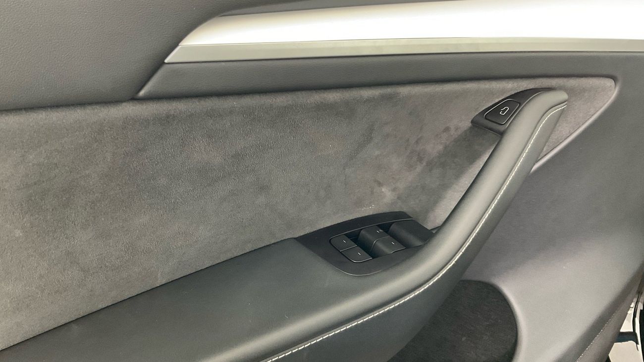 تسلا موديل Y Performance (Dual Motor) | upto AED 20,000 Ramadan Discount | شامل الضمان | 0 ﺪﻔﻋﺓ ﺃﻮﻟﻯ