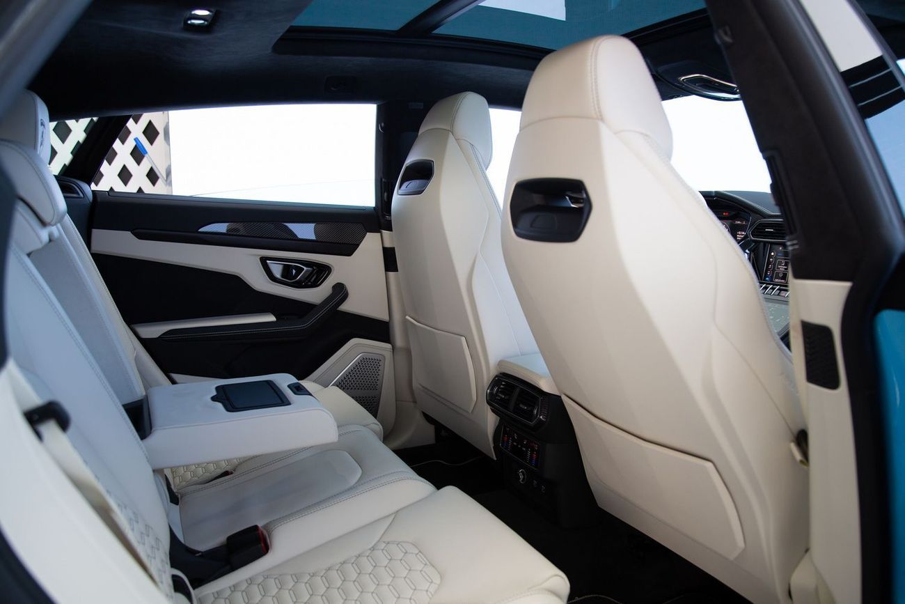 Lamborghini Urus STD 4.0T V8