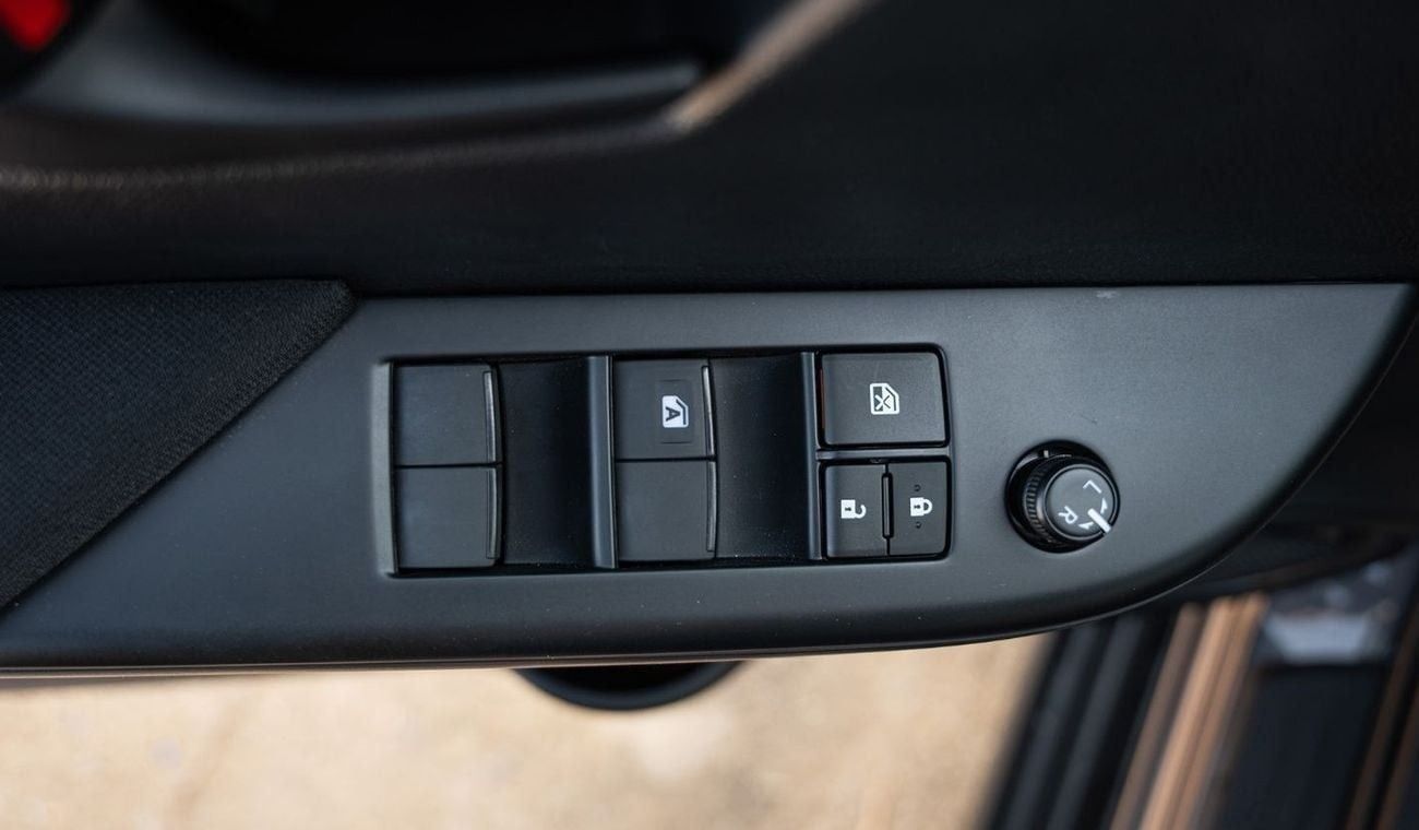 تويوتا هيلوكس Toyota hilux 2.4L DIESEL basic option MY2025