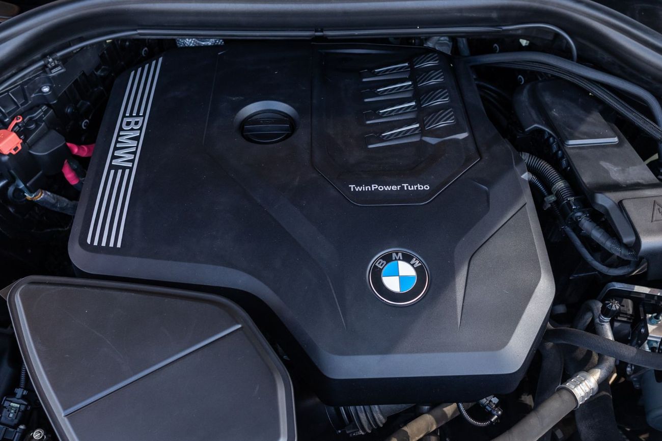 بي أم دبليو X3 xDrive 30i Exclusive 2.0L