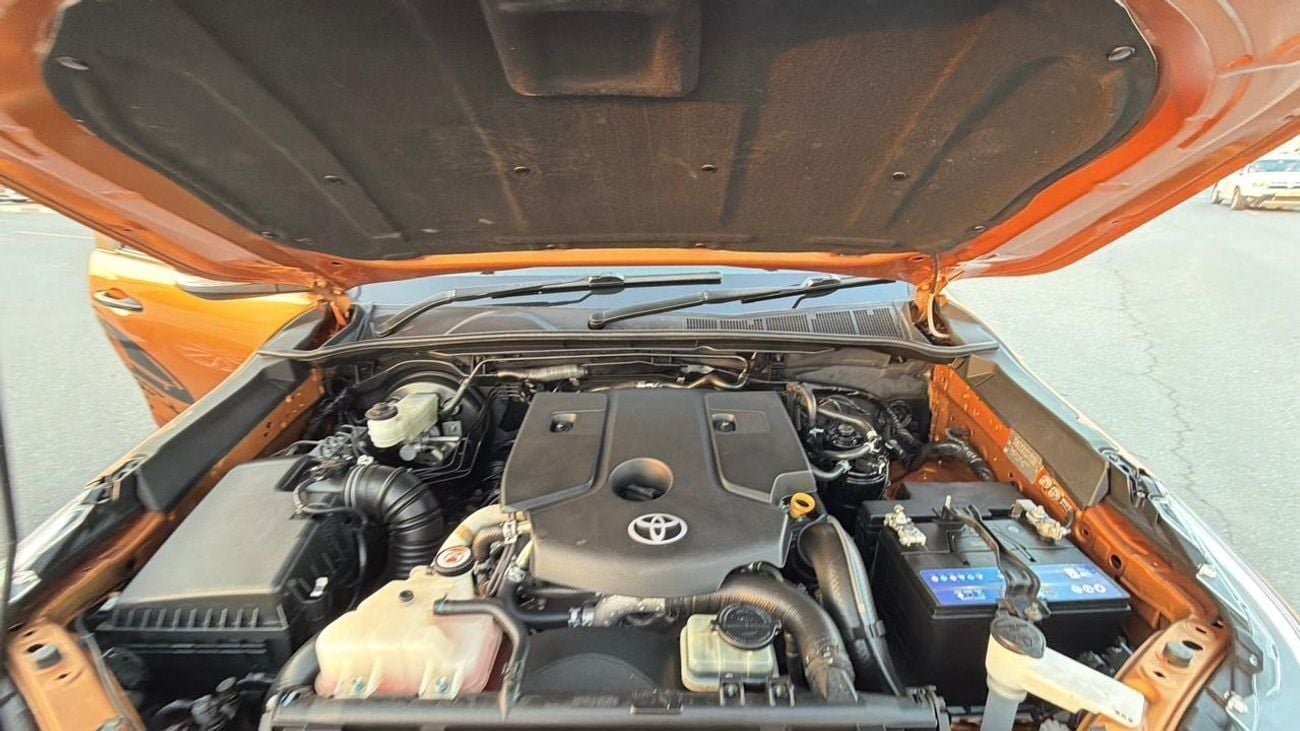 Toyota Hilux 2019 | 2.8L DIESEL | AT | RHD | HEAVY BULL BAR WITH LED KIGHTS | ROOF MOUNTED LED LIGHTS | HAMMER 4X