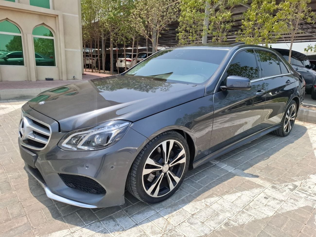 مرسيدس بنز E 350 AVANTGARDE SPORTS