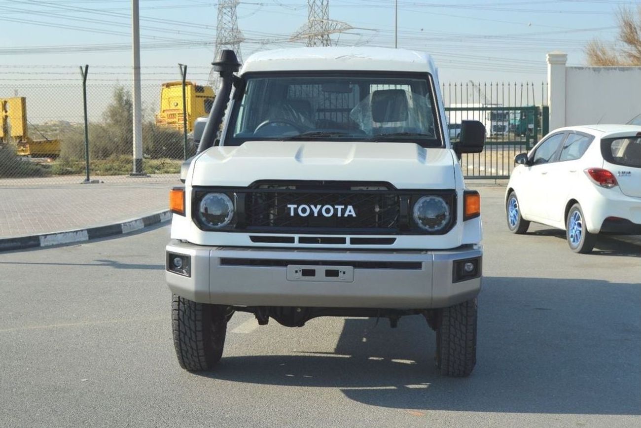 Toyota Land Cruiser 70 3 Doores
