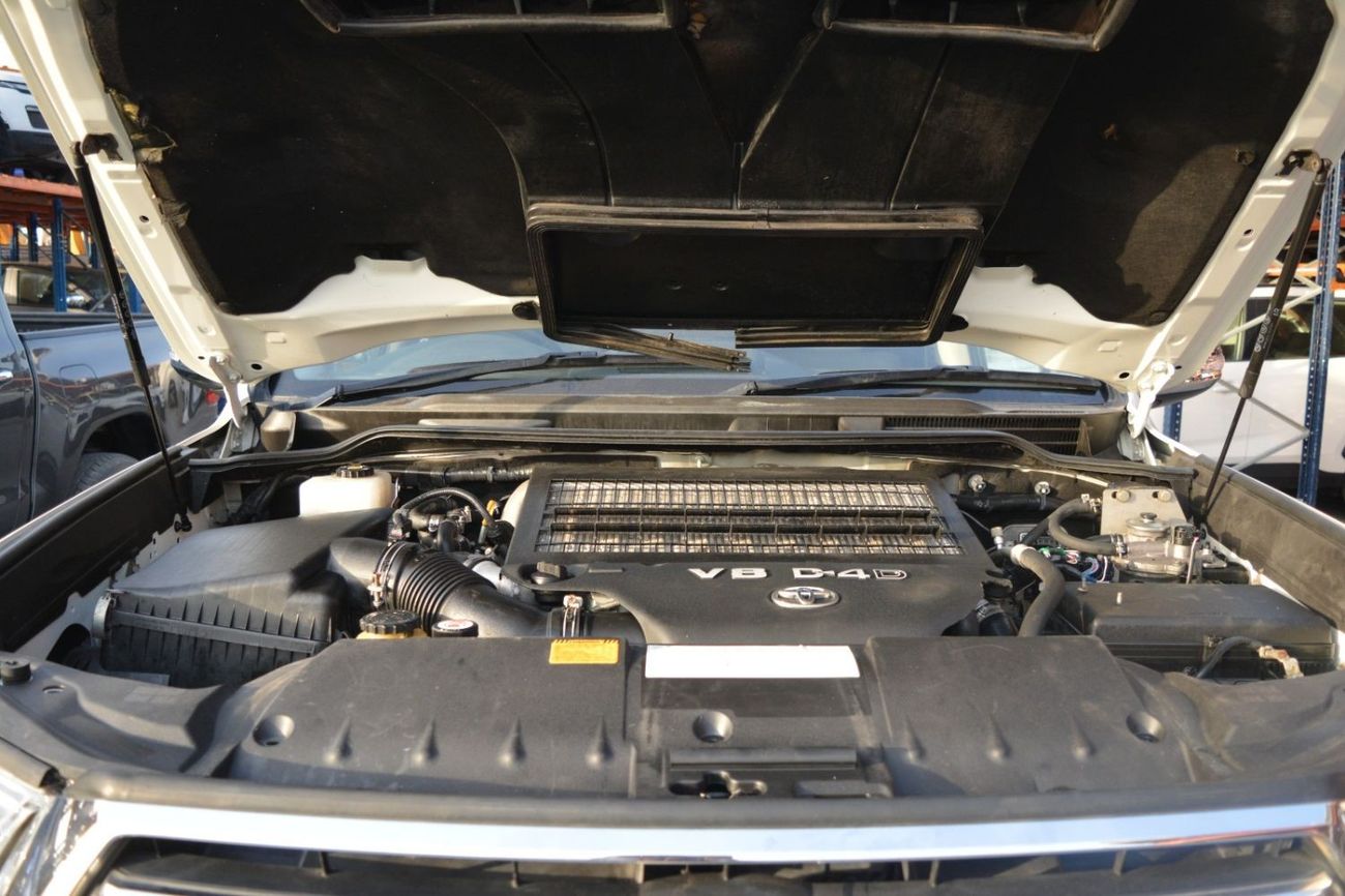 تويوتا لاند كروزر GXR2 4.5L