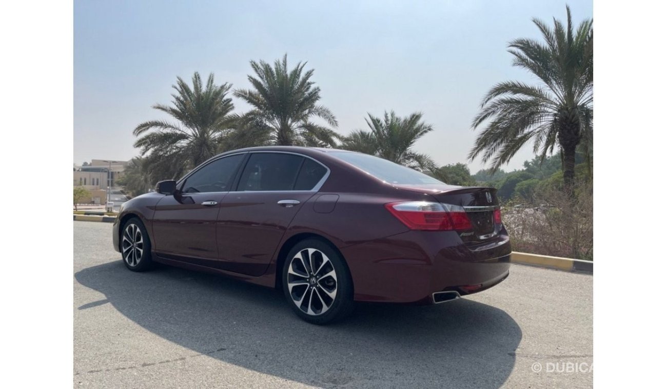 Honda Accord Honda Accord model 2016 GCC  Cruise Cruise control  Very Very good condition - AED 50,000 KM 137.000