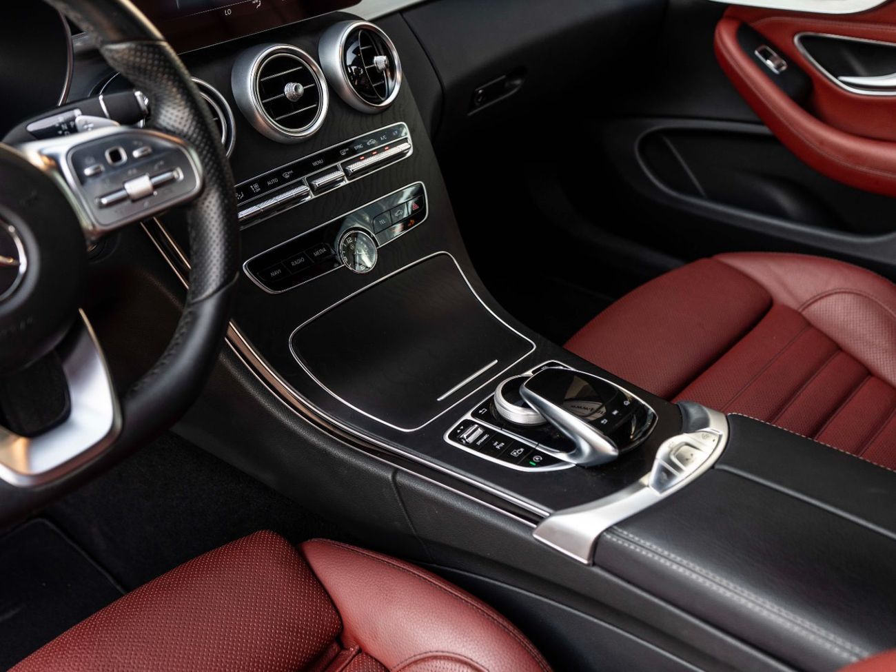 مرسيدس بنز C 200 C200 AMG-Line Convertible