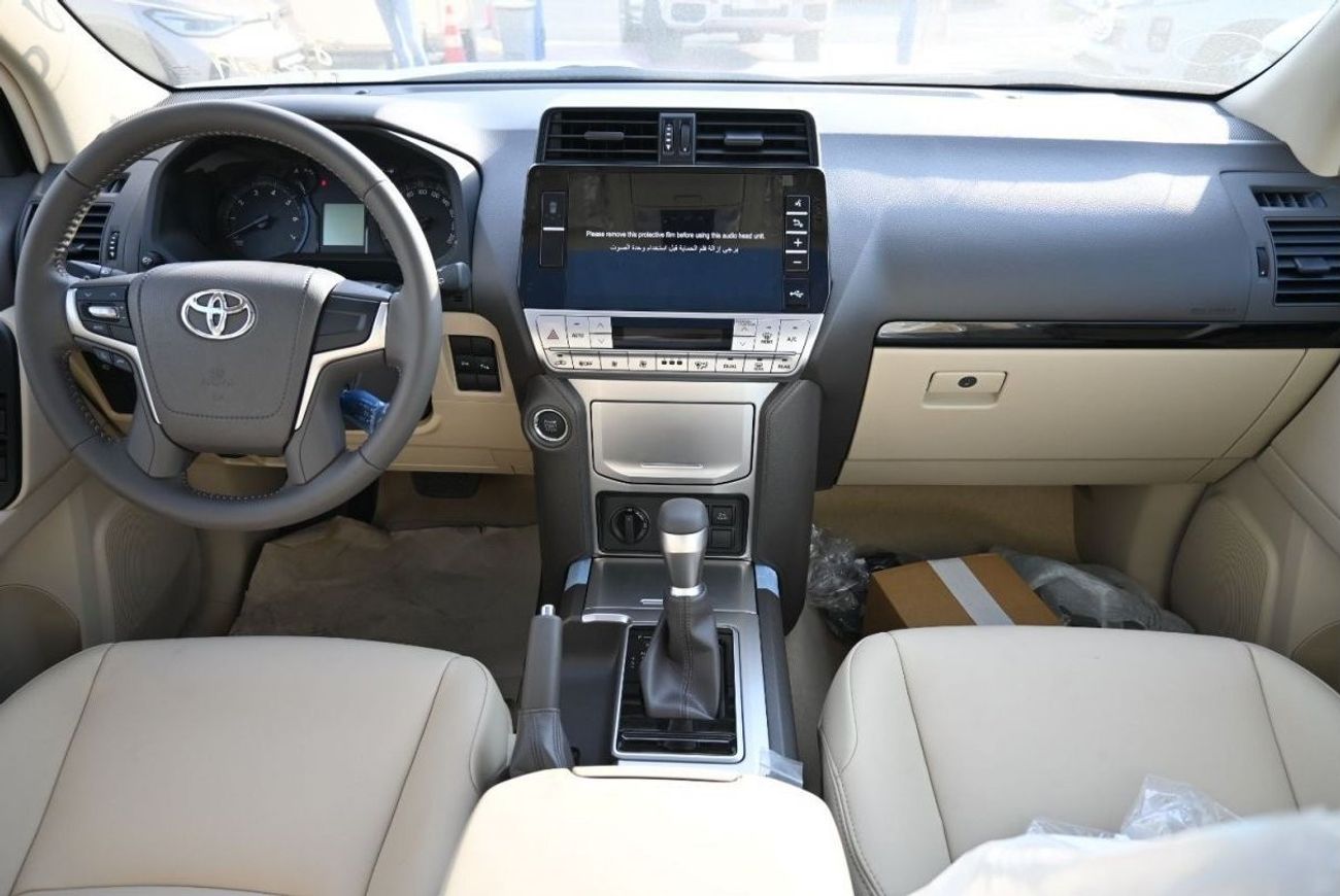 تويوتا برادو تويوتا لاندكروزر برادو 4.0 لتر TX.L بنزين ، دفع رباعي ، 5 أبواب ، مثبت سرعة ، فتحة سقف ، مقاعد كهربا