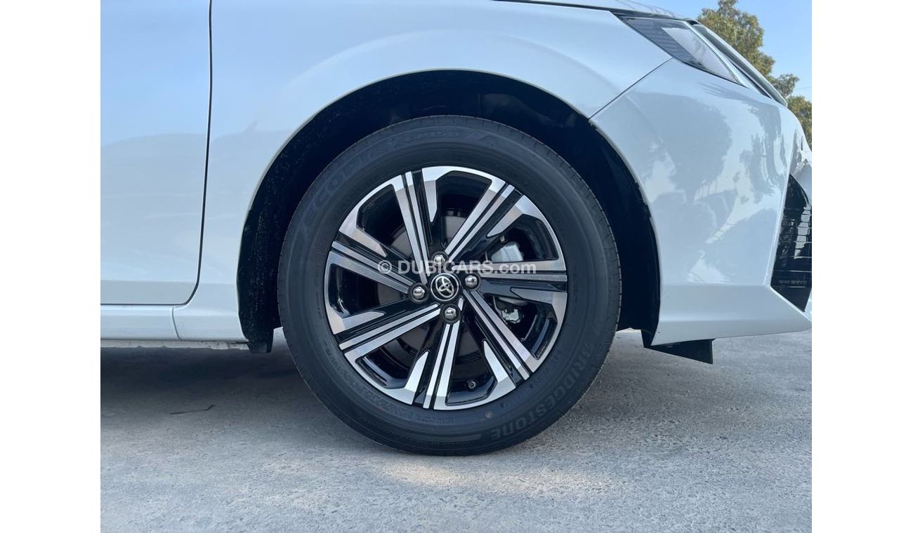 Toyota Yaris 1.3L, Full Option - Pre-Collision System - Digital Odometer - Parking Sensor - Fabric Seats