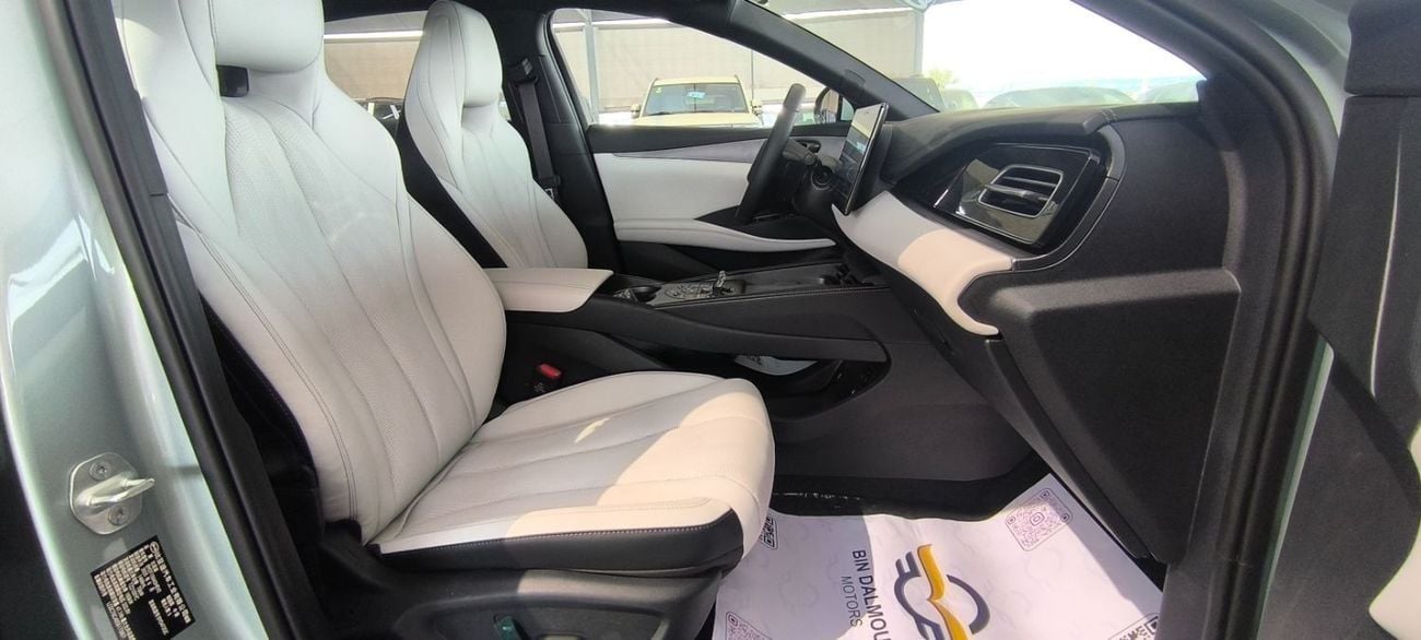 بي واي دي سيل 06 دي إم-آي BYD SEAL 06 DM-i 2025MY HONOR