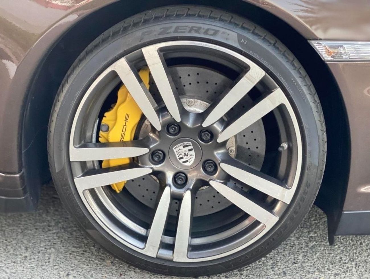 Porsche 911 GCC SPEC NEAT AND CLEAN