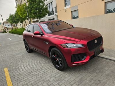 Jaguar F Pace