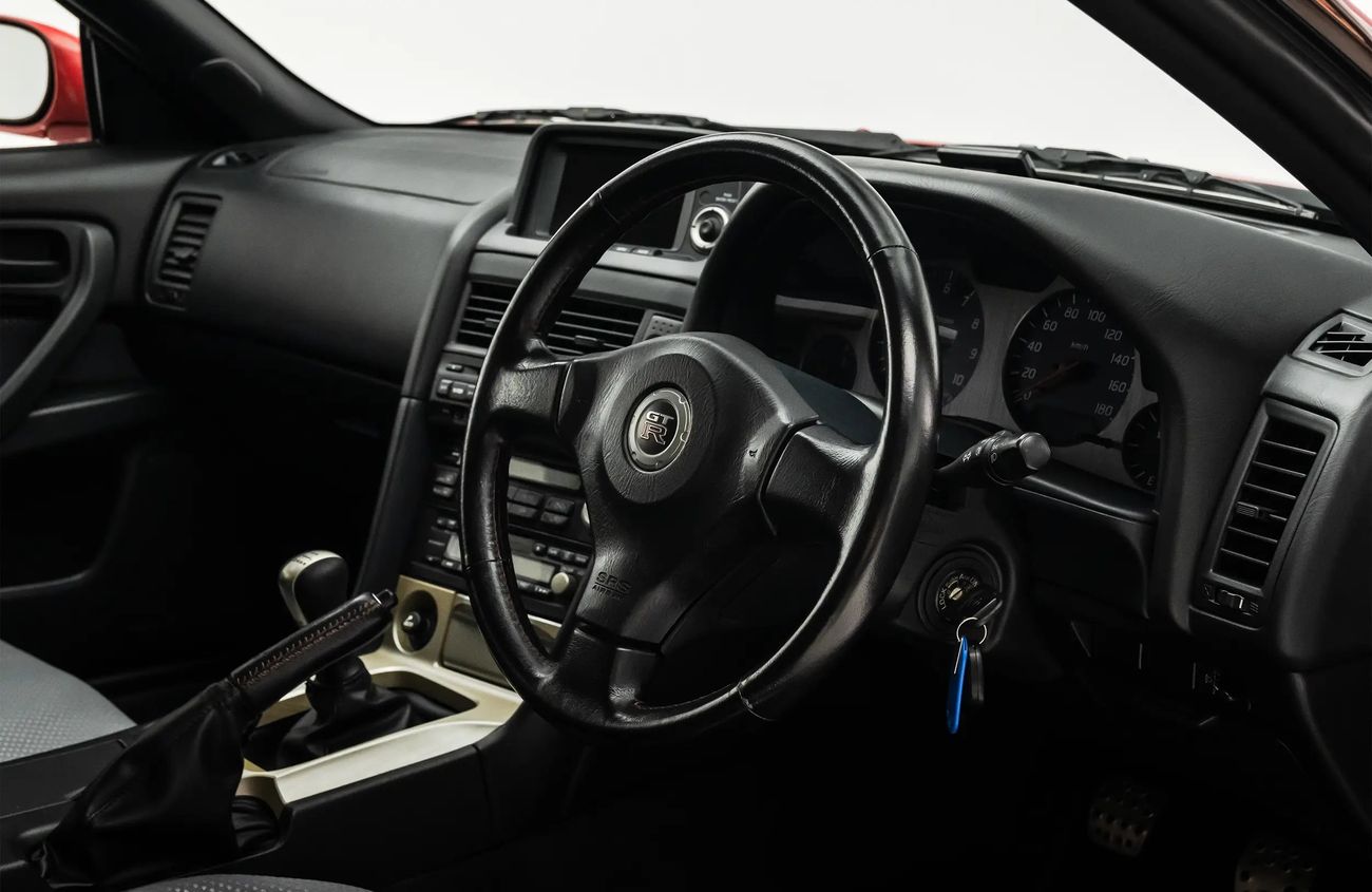 نيسان سكايلاين 2.6L I-6 Turbocharged Engine