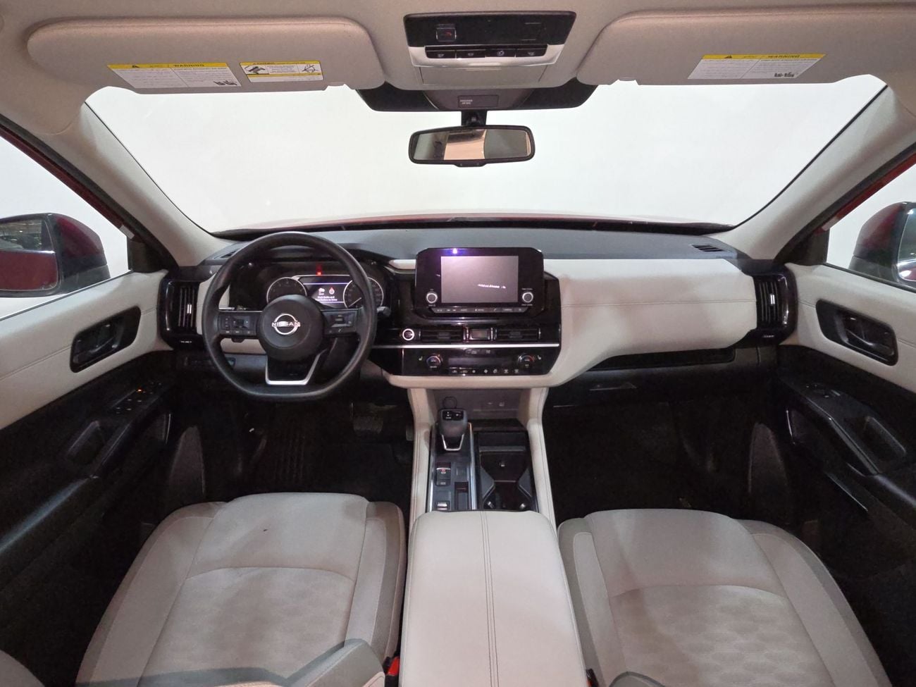 Nissan Pathfinder S 2.0