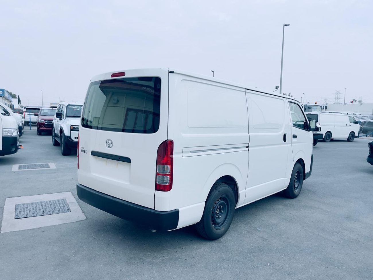 Toyota Hiace toyota hiace cargo 2.5l dsl 2025