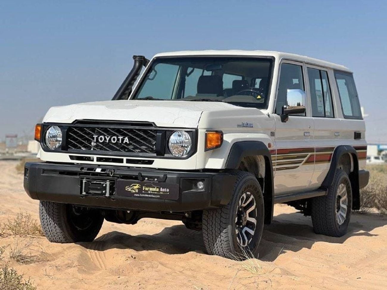 Toyota Land Cruiser 70 HT VXR LC76 4.0L PTR A/T // 2026 // FULL OPTION WITH FRIDDG , DVD&BACK CAMERA , CRUISE CONTROL // SP