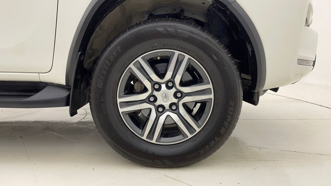 تويوتا فورتونر EXR 2.7 | بدون دفعة مقدمة | اختبار القيادة في المنزل