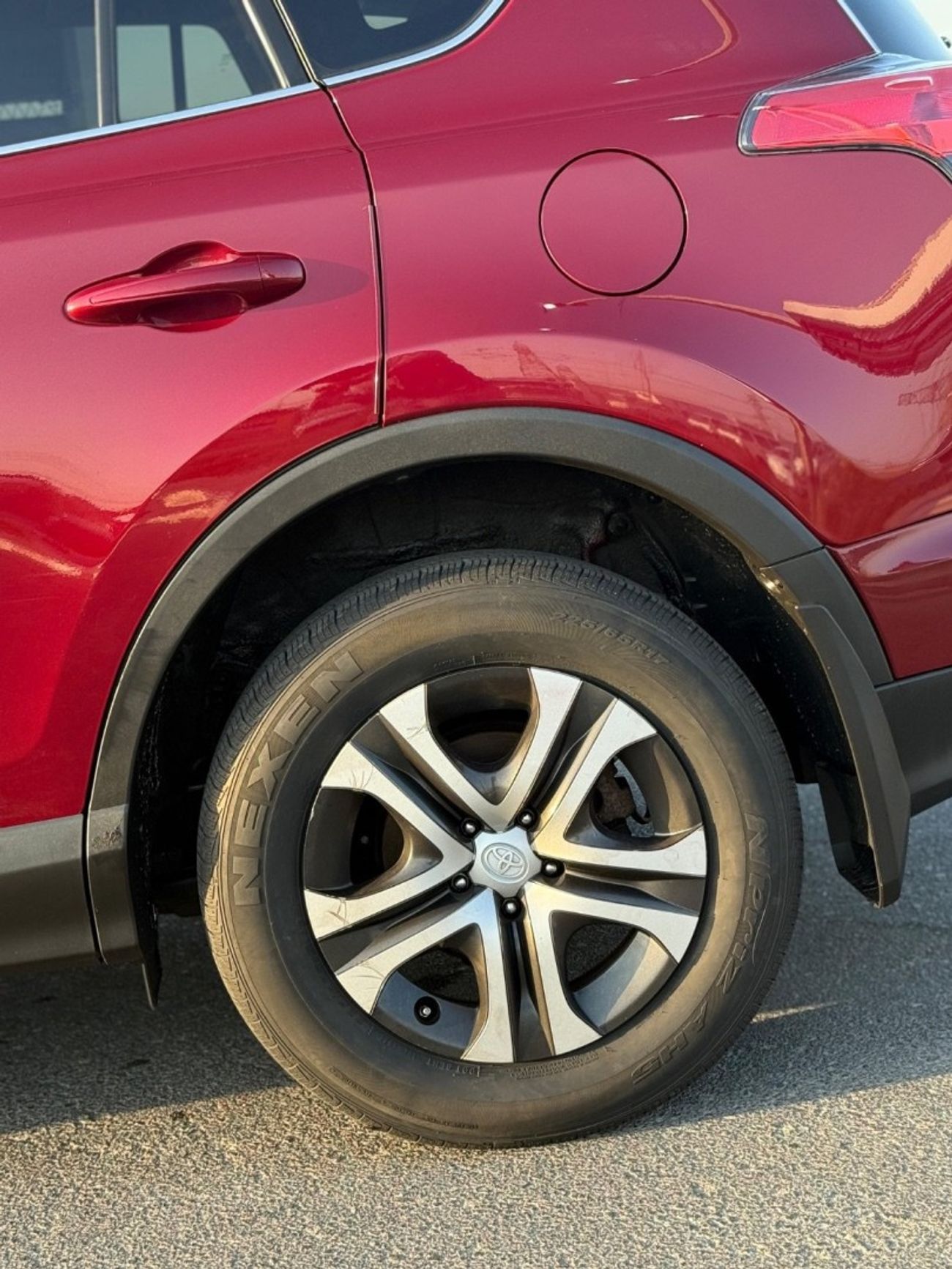 Toyota RAV4 4WD leather seats