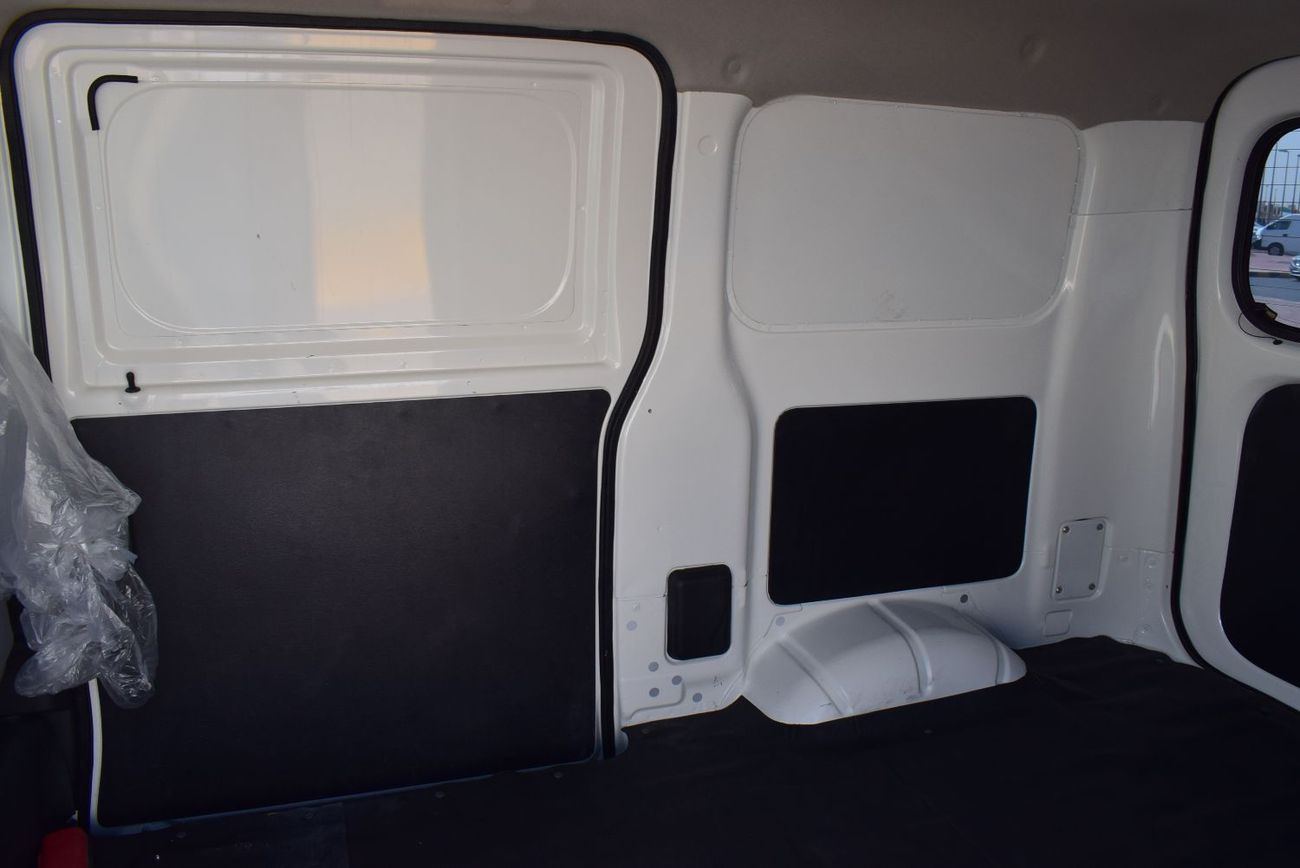 تويوتا لايت آيس Standard Van