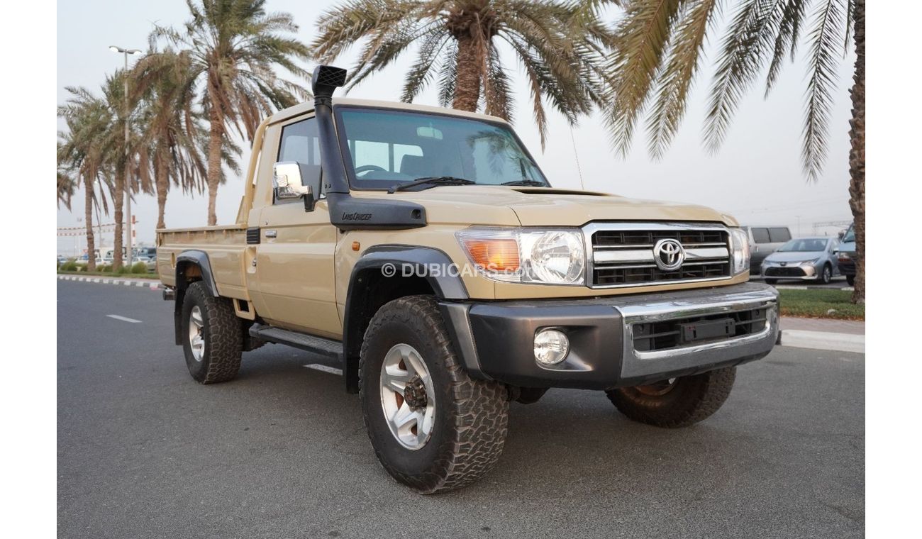 Toyota Land Cruiser Pick Up Hard Top