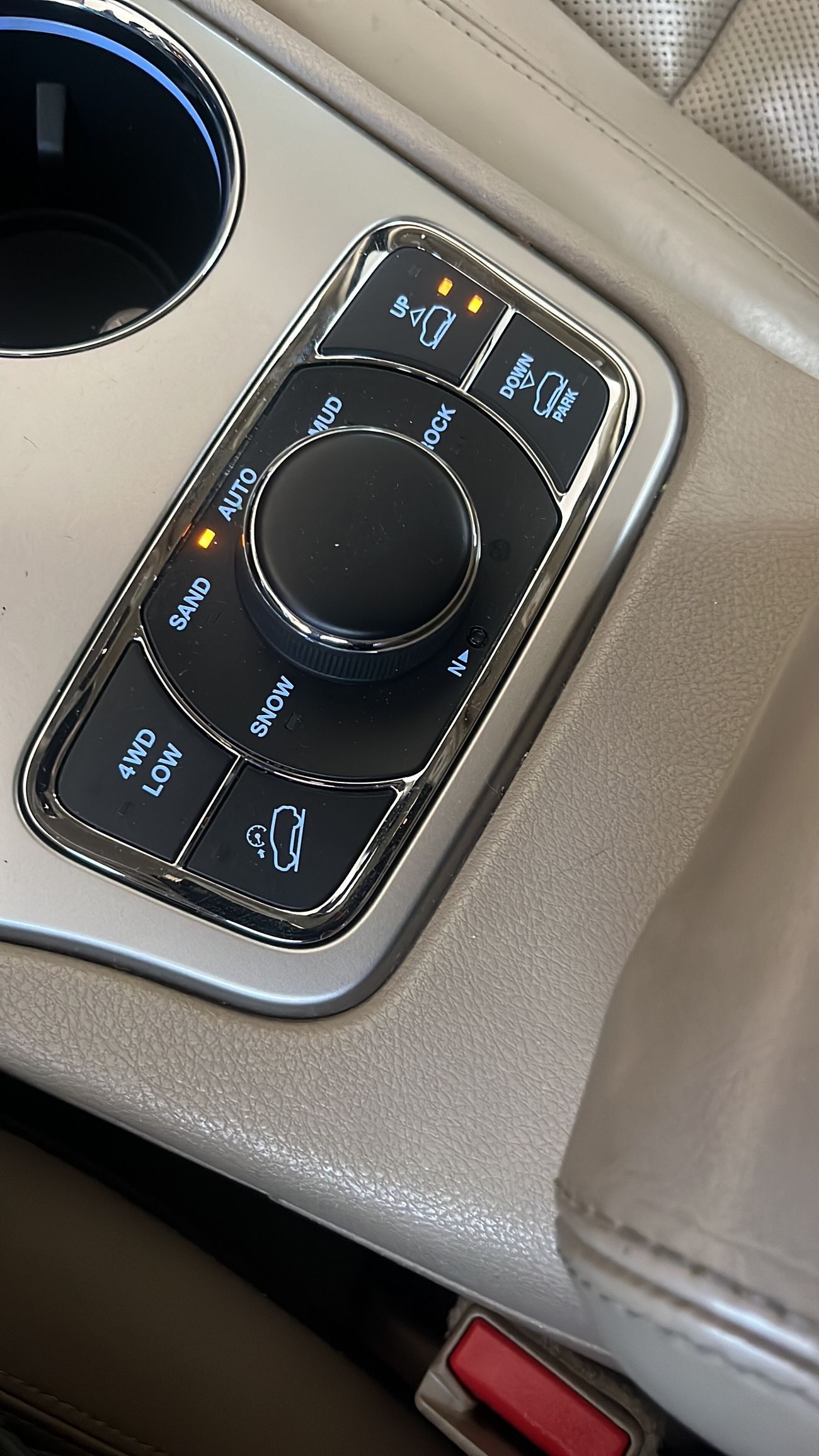 جيب جراند شيروكي