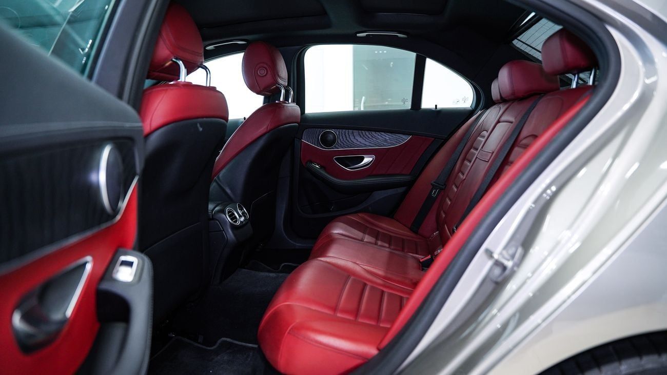 مرسيدس بنز C 200 AMG