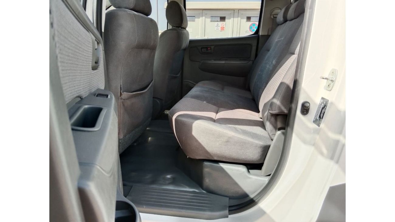 Toyota Hilux TOYOTA HILUX PICK UP RIGHT HAND DRIVE (PM1230)