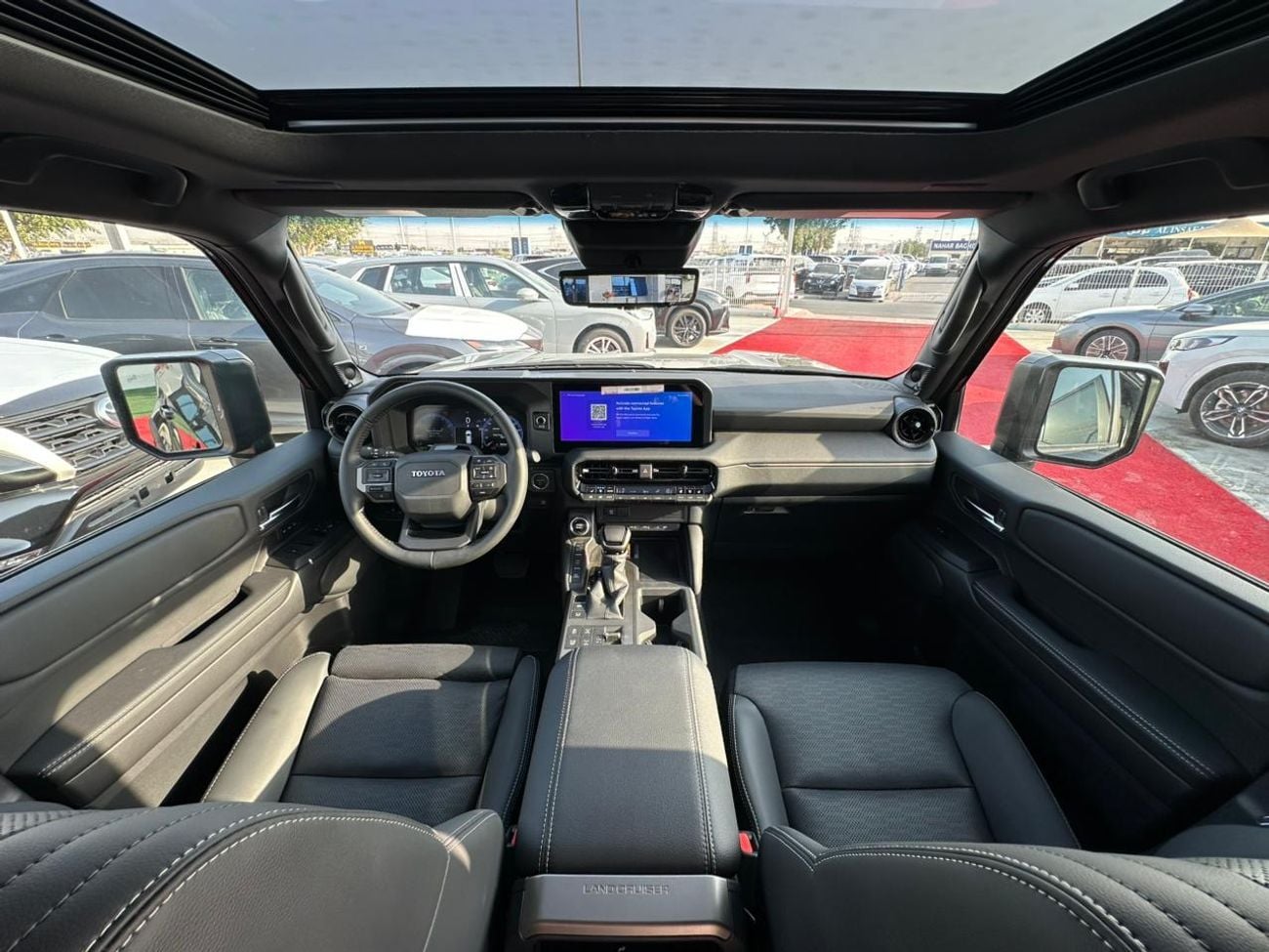 تويوتا برادو VXR Adventure Dual Tone 2.4T