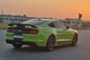 Ford Mustang STD