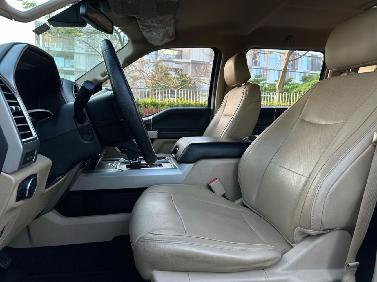 Ford F 150 Lariat 5.0L