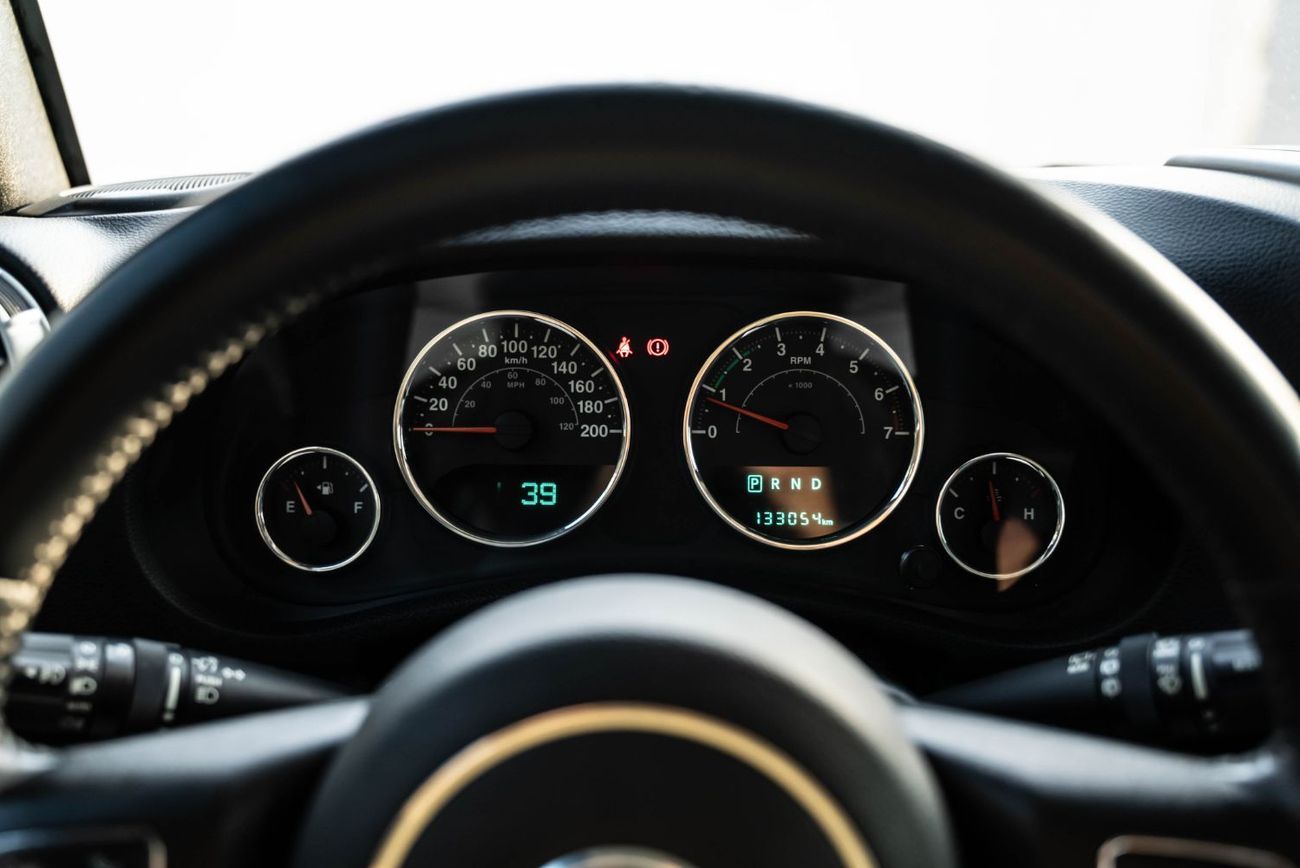 جيب رانجلر Sahara 3.6L A/T