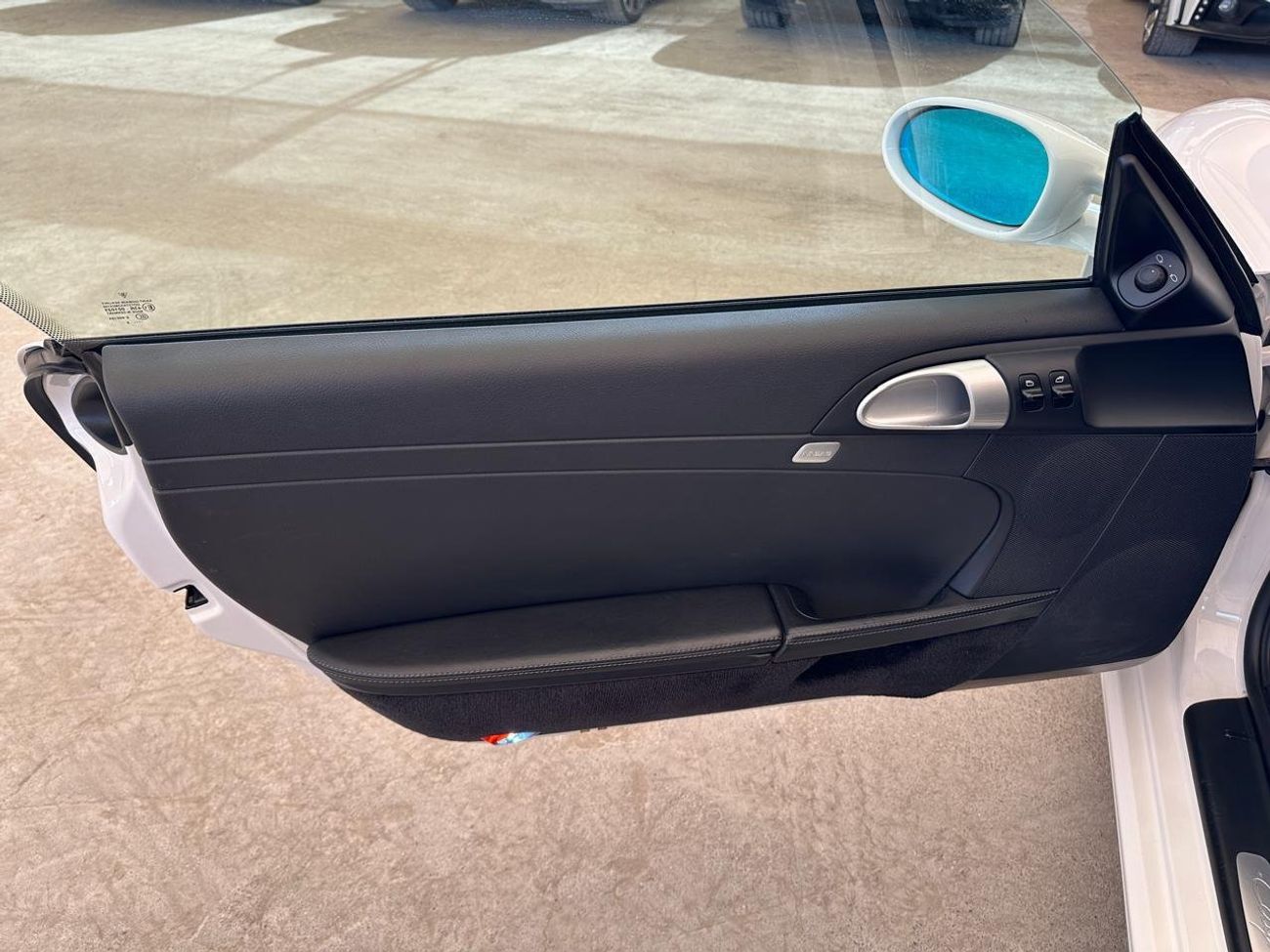 بورش كايمان PORSCHE CAYMAN S 2008 3.4L | 6F MANUAL TRANSMISSION | FULL SERVICE HISTORY | SPORTS CHRONO PACKAGE