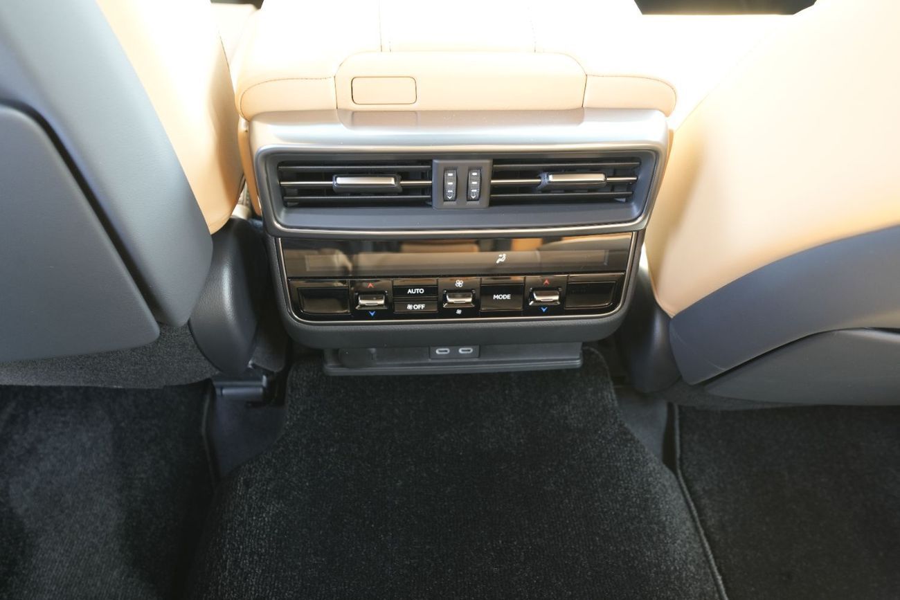 Lexus LX 600 Prestige 3.5L