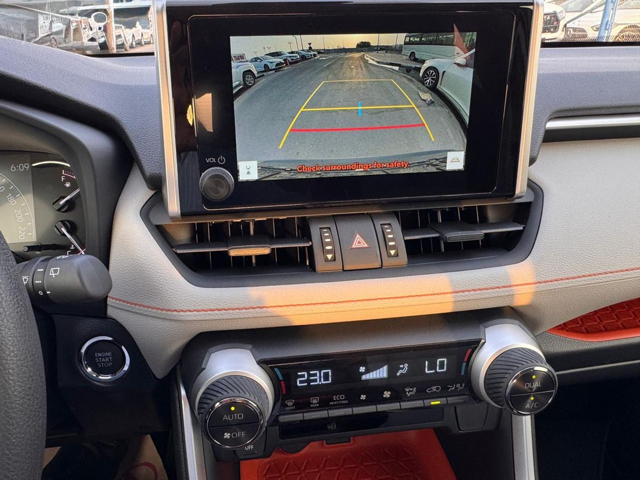 تويوتا راف ٤ 2.5L Adventure